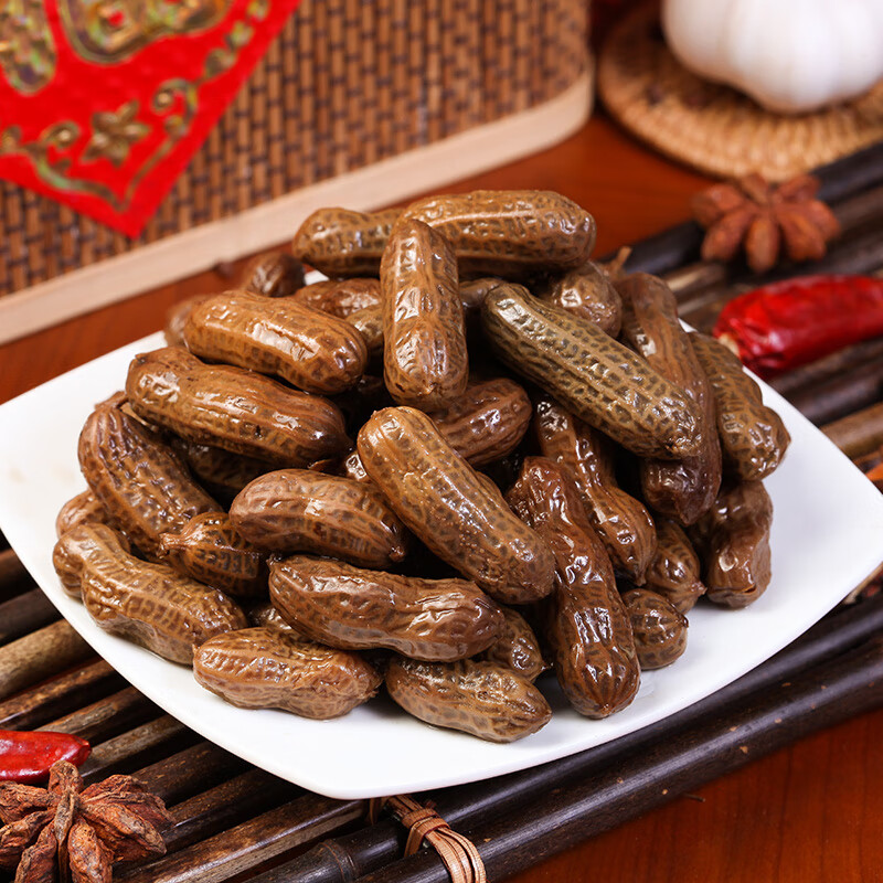领19-10券:阿雷 卤煮花生东北沈阳特产 300g*2袋元包邮，折4.8/袋，颗粒饱满，咸香美味！插图
